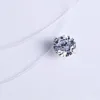 Detaliu pandantiv tahionizat Floater cu cristal CZ pe fir transparent
